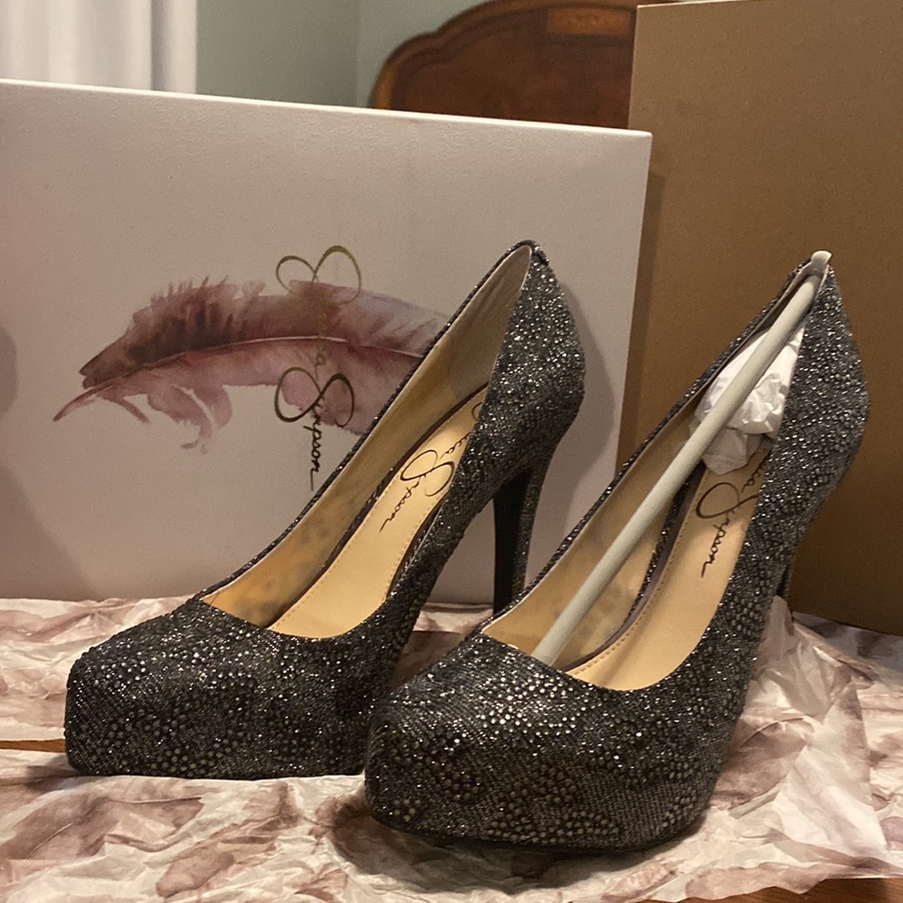 Jessica Simpson 7.5 NWOT